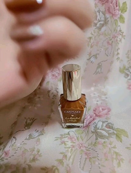 カラフルネイルズ/キャンメイク/マニキュアの人気ショート動画