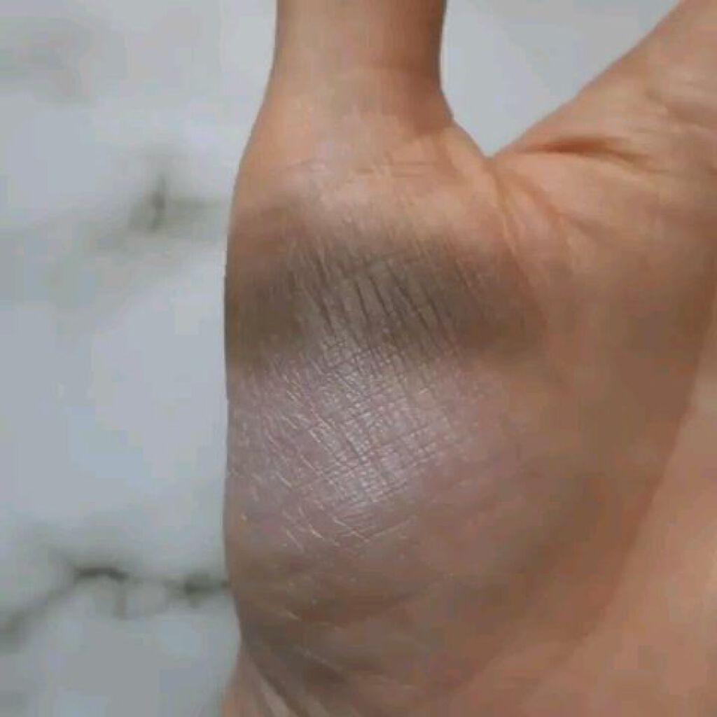 スナイデル シルキー タッチ アイズ/SNIDEL BEAUTY/アイシャドウパレットの動画クチコミ1つ目