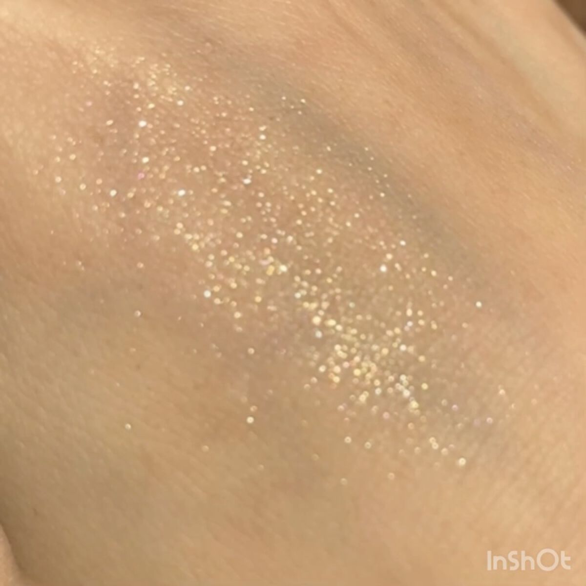 フーミー シングルラメシャドウ/WHOMEE/単色アイシャドウを使ったクチコミ（3枚目）