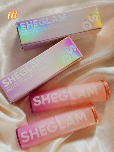 𓏸𓂂 𓈒SHEGLAM『HIGH-SHINE LIPSTICK』𓈒 𓂂𓏸

ちゅるんちゅるんのリップが好きな人にオススメなリップです︎︎ᕷ｡*
透け感があるのに発色が良くて、普通に塗るだけでめちゃくちゃ