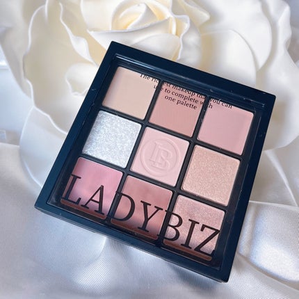 試してみた】CITY GIRL MOOD EYE SHADOW PALETTE LADYBIZの 試してみた】CITY GIRL MOOD EYE SHADOW PALETTE LADYBIZの