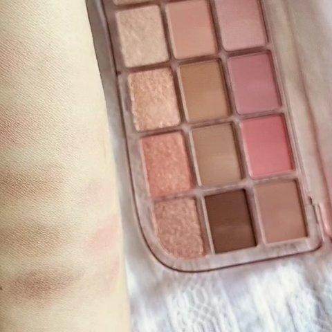 フィー モアムードアイパレット/fwee/アイシャドウパレットを使ったクチコミ（2枚目）