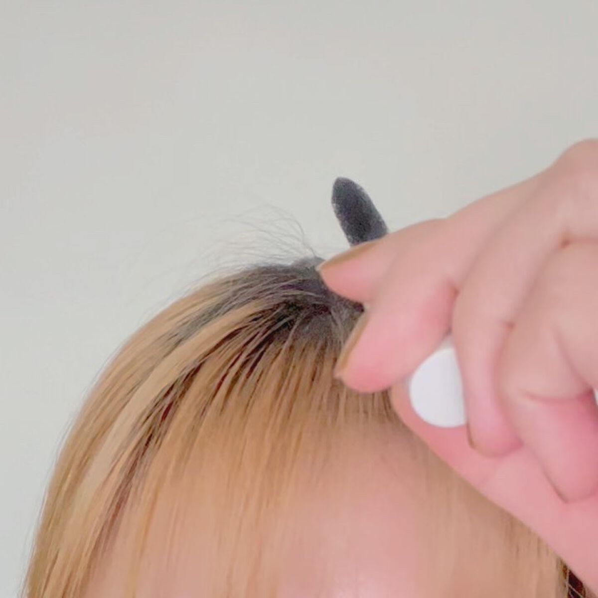 ポイントヘアスティック モーニングリネン/フィアンセ/ヘアスタイリングの動画クチコミ3つ目