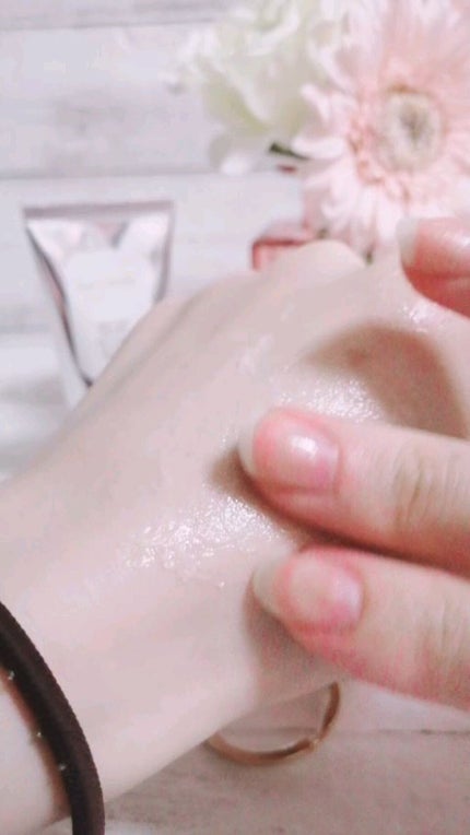 ボディバター アンバーバニラ/ローラ メルシエ/ボディクリームの動画クチコミ1つ目