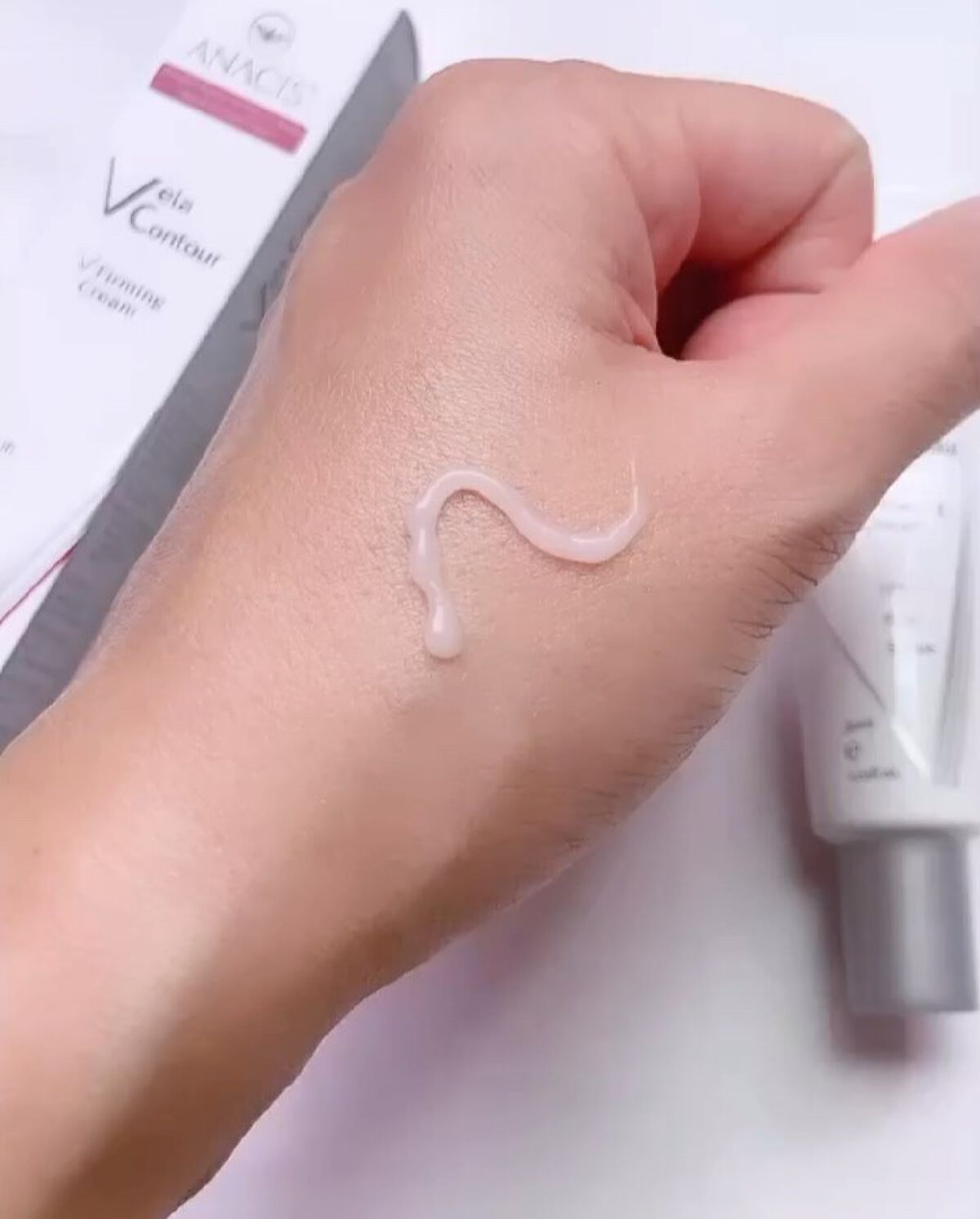 ベラコントゥアーフォーミングクリーム/ANACIS/フェイスクリームを使ったクチコミ（3枚目）