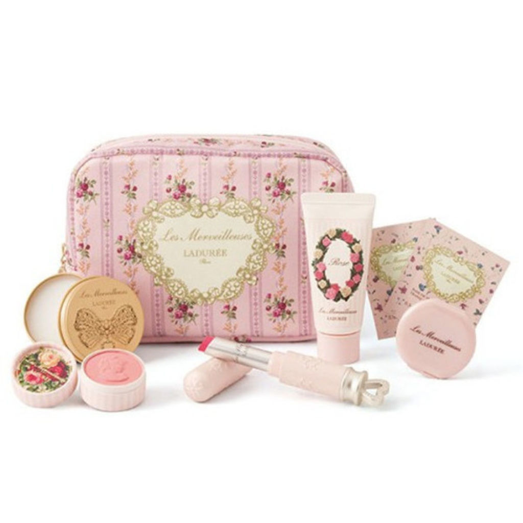 レ・メルヴェイユーズ ラデュレ 2017 ニューイヤー キット