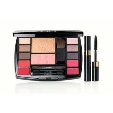 CHANELトラベルmakeupパレット