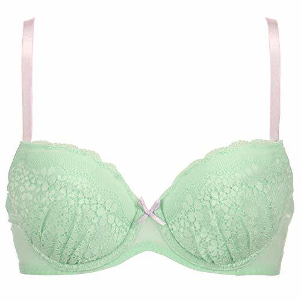 AMO’S STYLE by Triumph デイジーレース 夢みるブラ DeepV ブラ＆ショーツセット