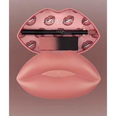 Throwback Lip Kit Huda Beauty