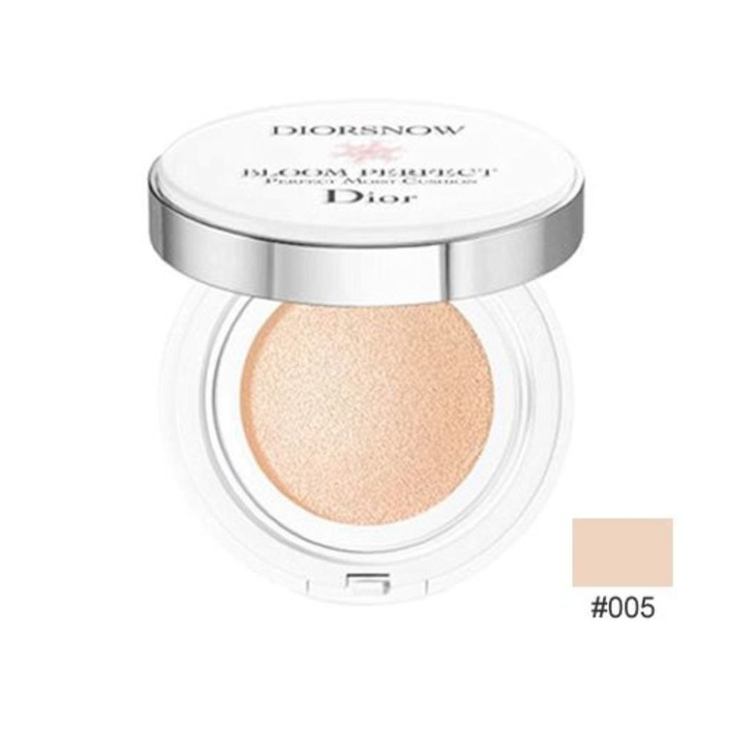 スノー ブルーム パーフェクト クッション SPF50/PA+++ Dior