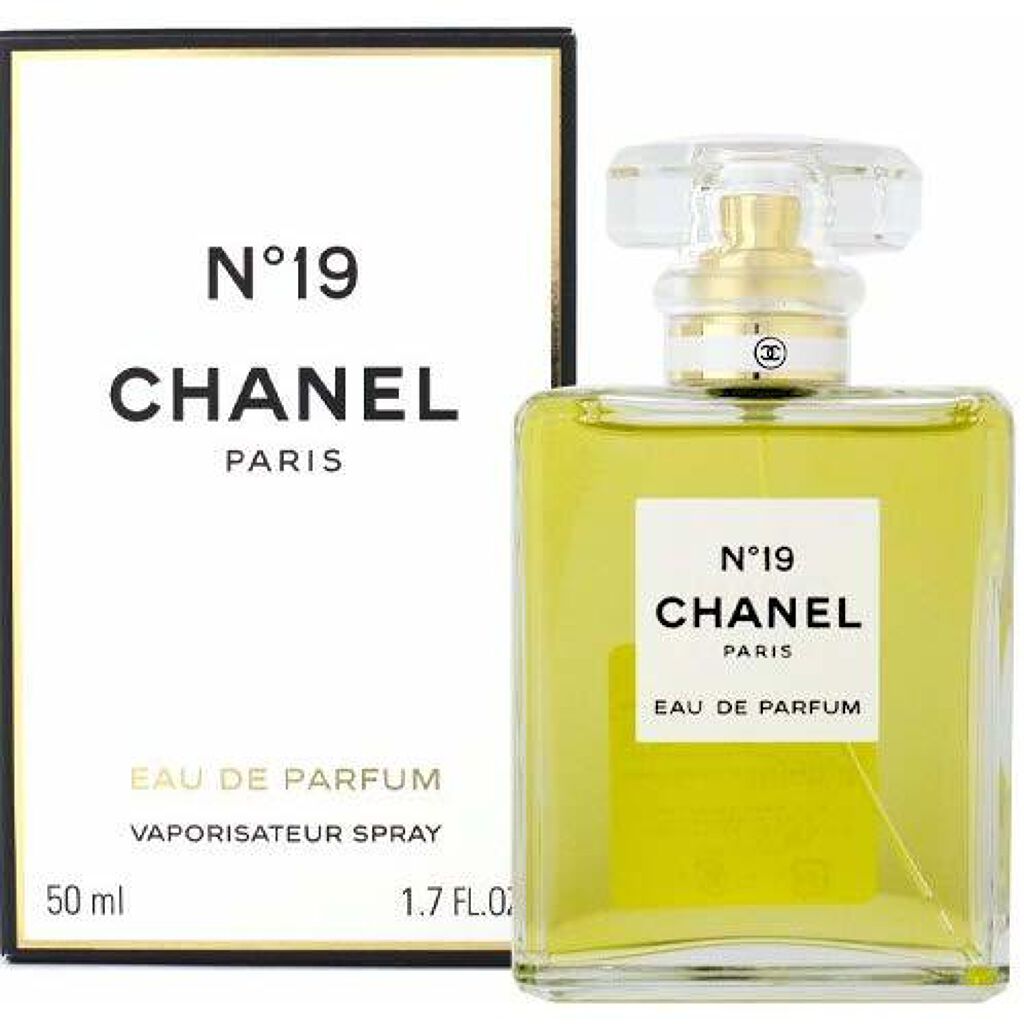 NO.19 オードパルファム CHANEL