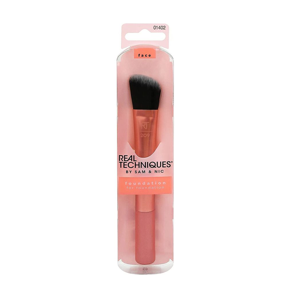 Real Techniques Foundation Brush
