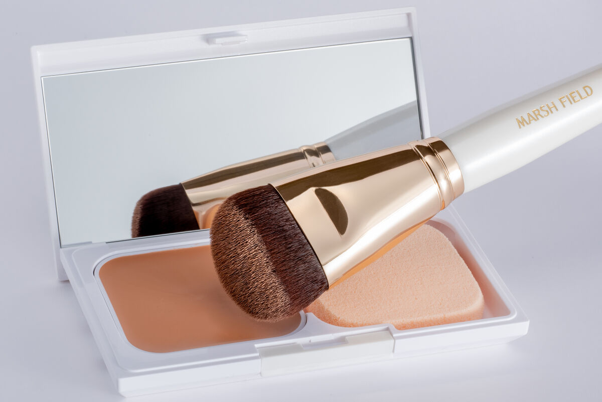 ファンデをムラなく均一に！新発売の「スリーウェイファンデブラシ」プレゼント★