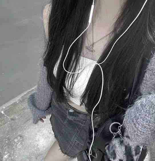 しほ　韓国コスメ好きのsicです💞