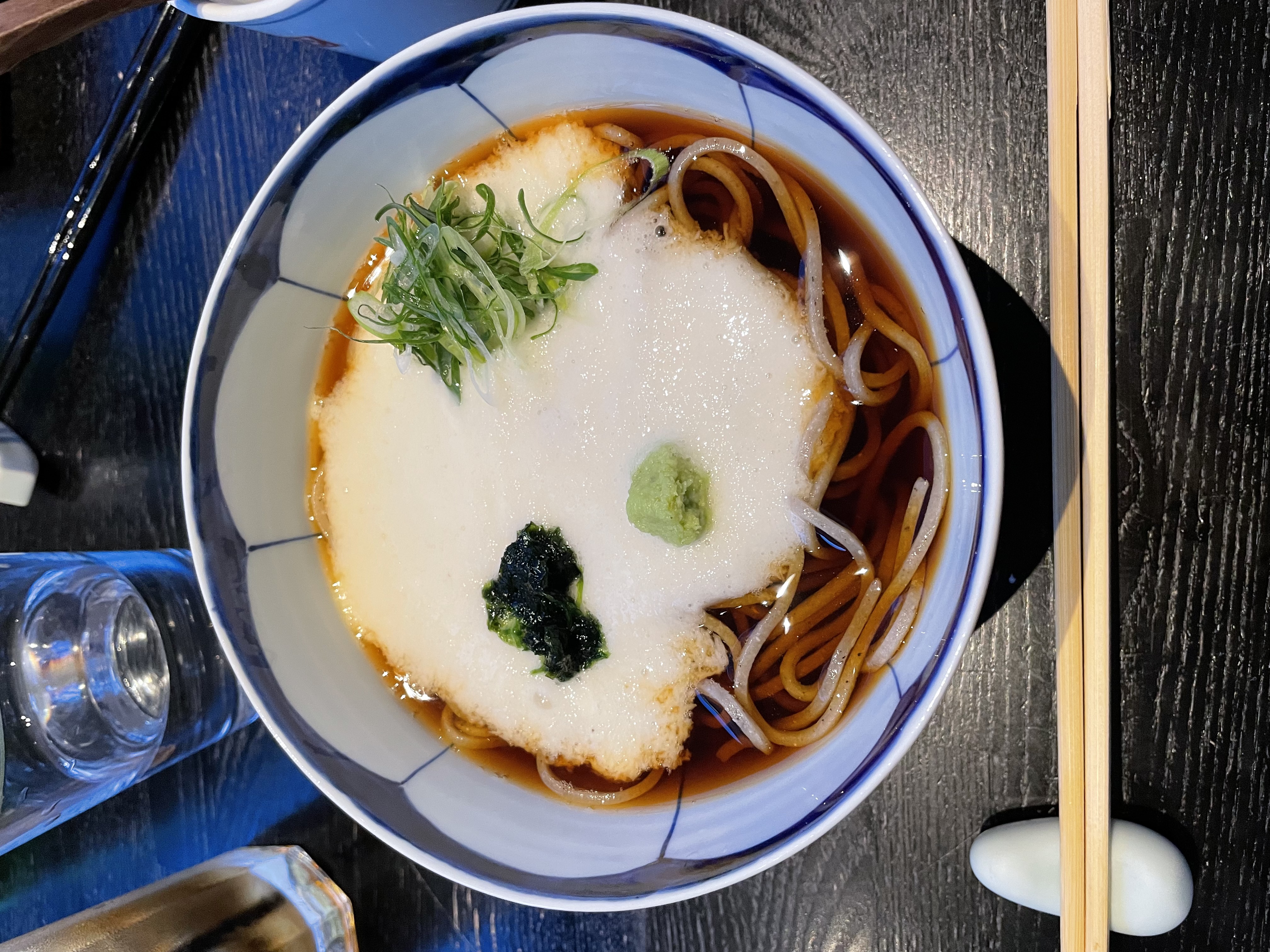 となりのとろろ