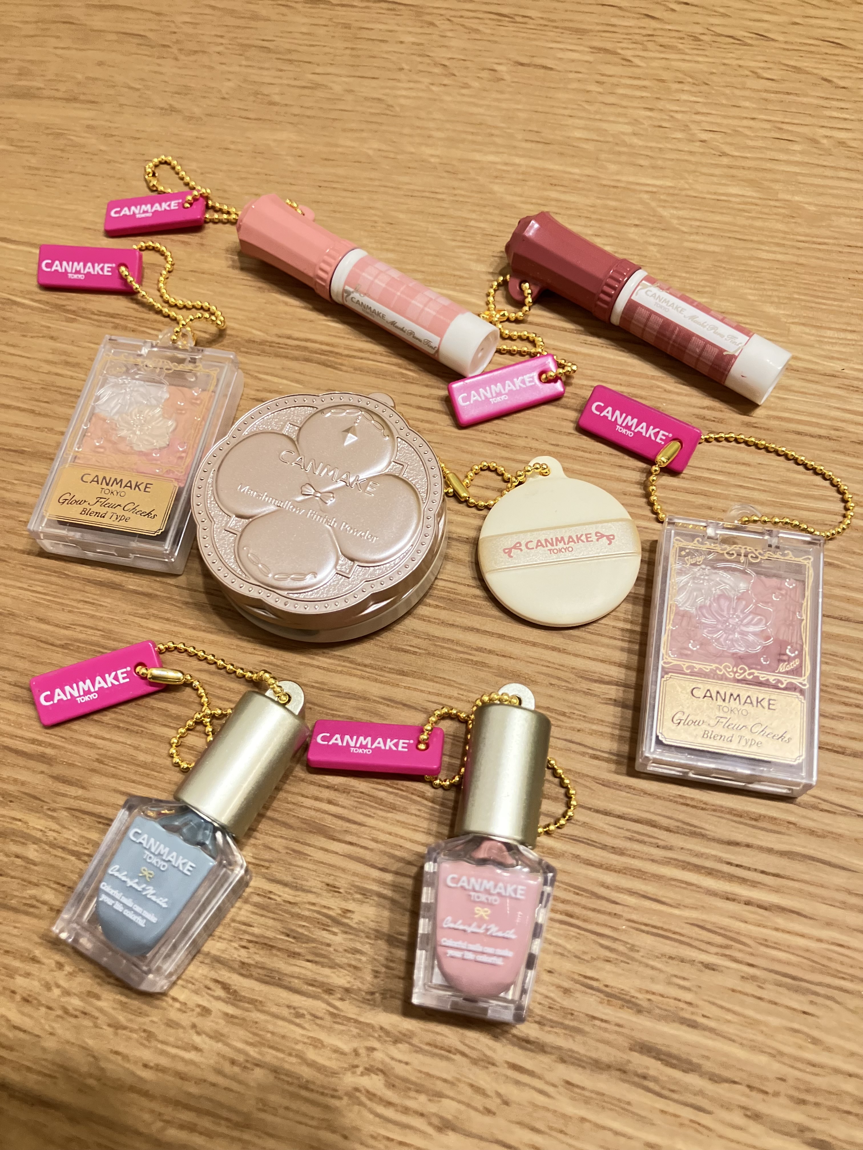 コスメを愛でたい！