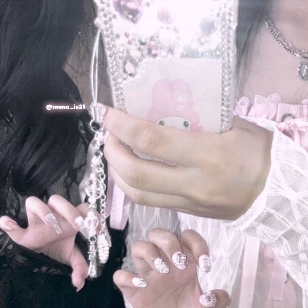 ᴍᴀɴᴀ .⋆𝜗𝜚