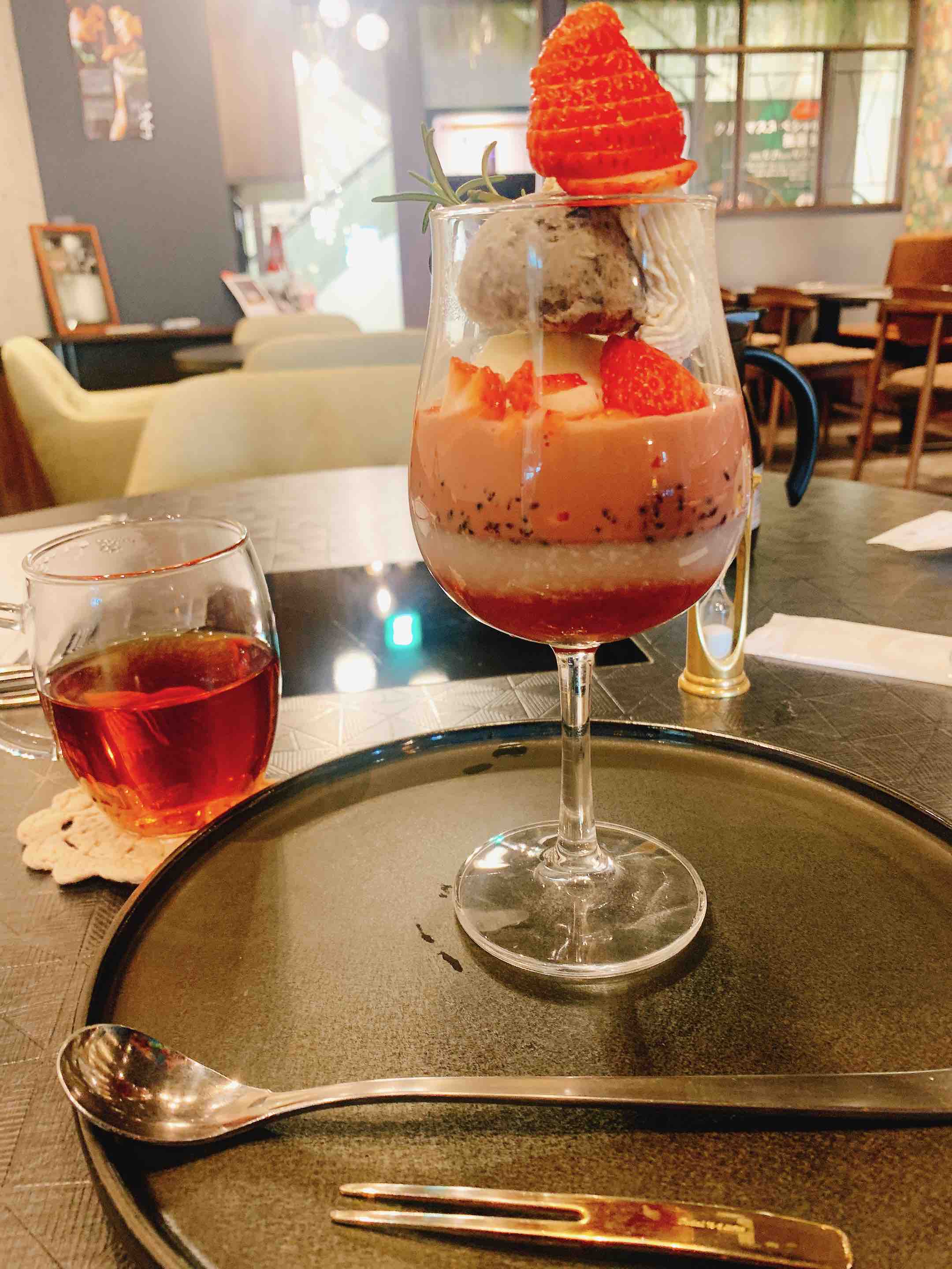 sparkle_perfume_cfcc