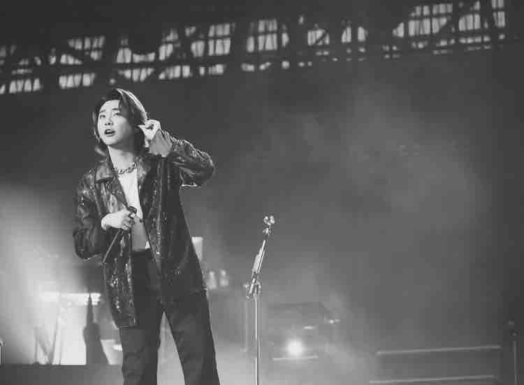 momoka🎧︎︎︎︎☁⚡︎🖤