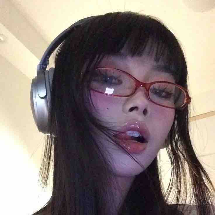 ✧ 。✦°：* ✧。✦*