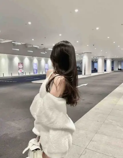 もも　　垢変え迎え行ってる