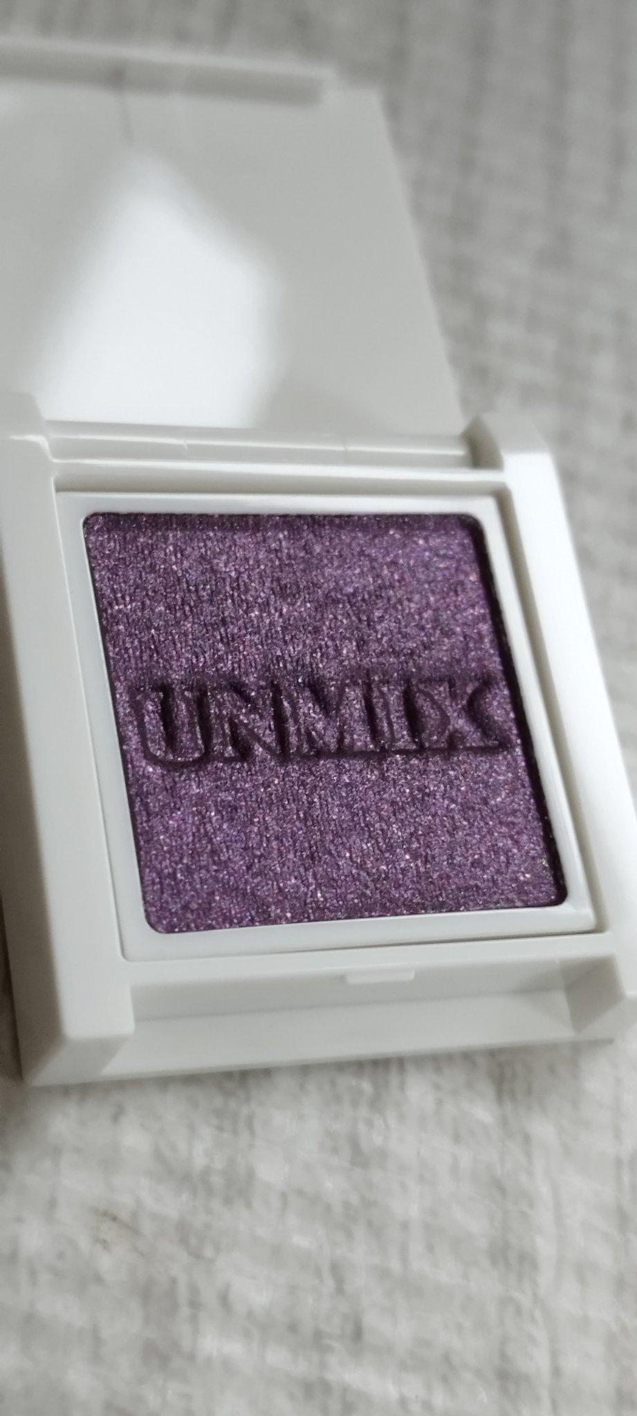 ラメとグリーンコスメ集めたい