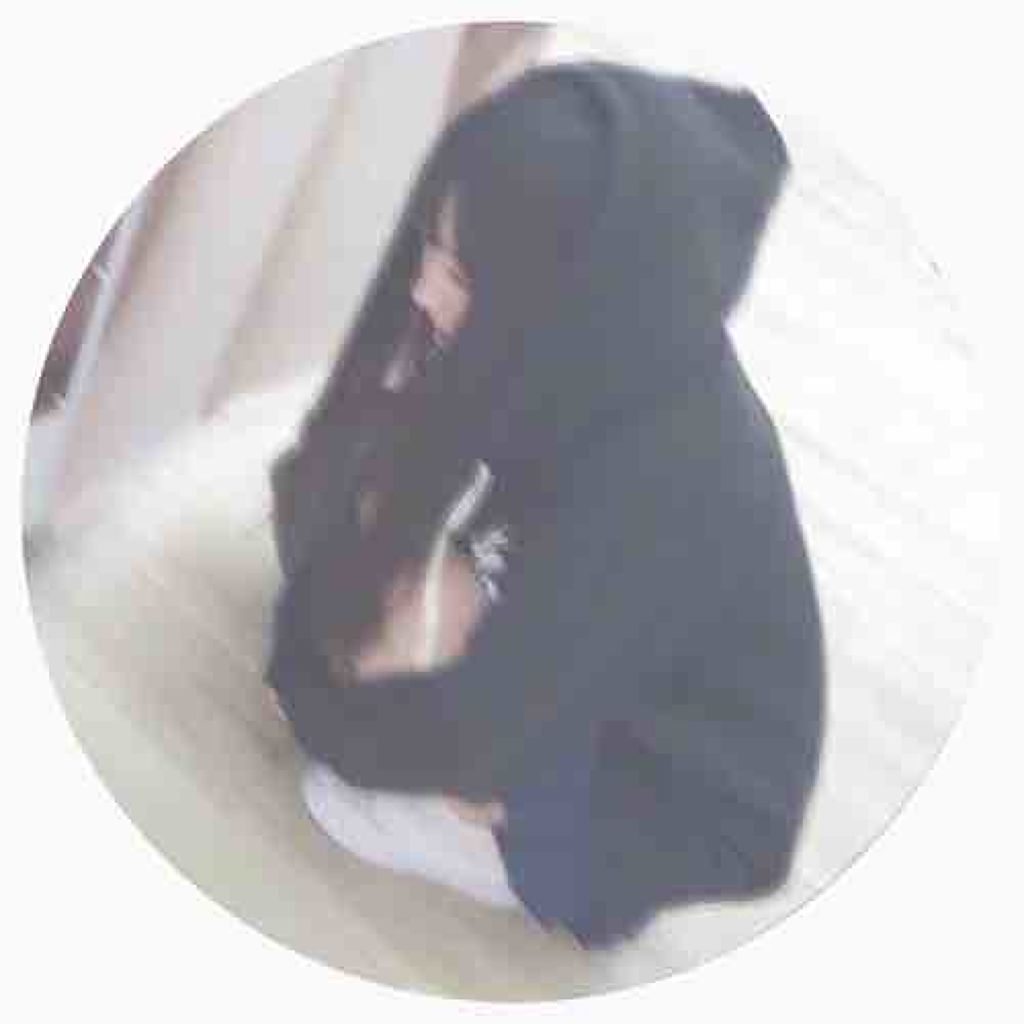 ❤︎ 卍　：　　凛 月