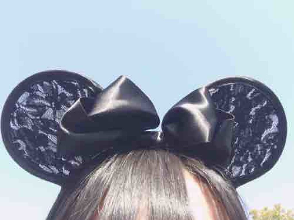 .*･ﾟmoe.ﾟ･*.