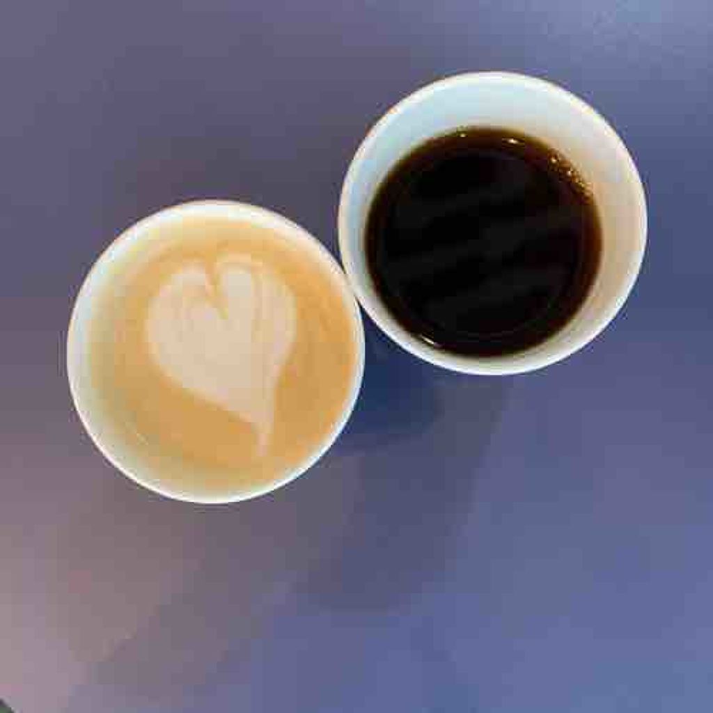 前髪切りすぎた系女子