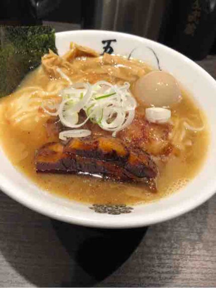 ラーメン大好き女