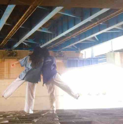 M(☝︎ ՞ਊ ՞)☝︎