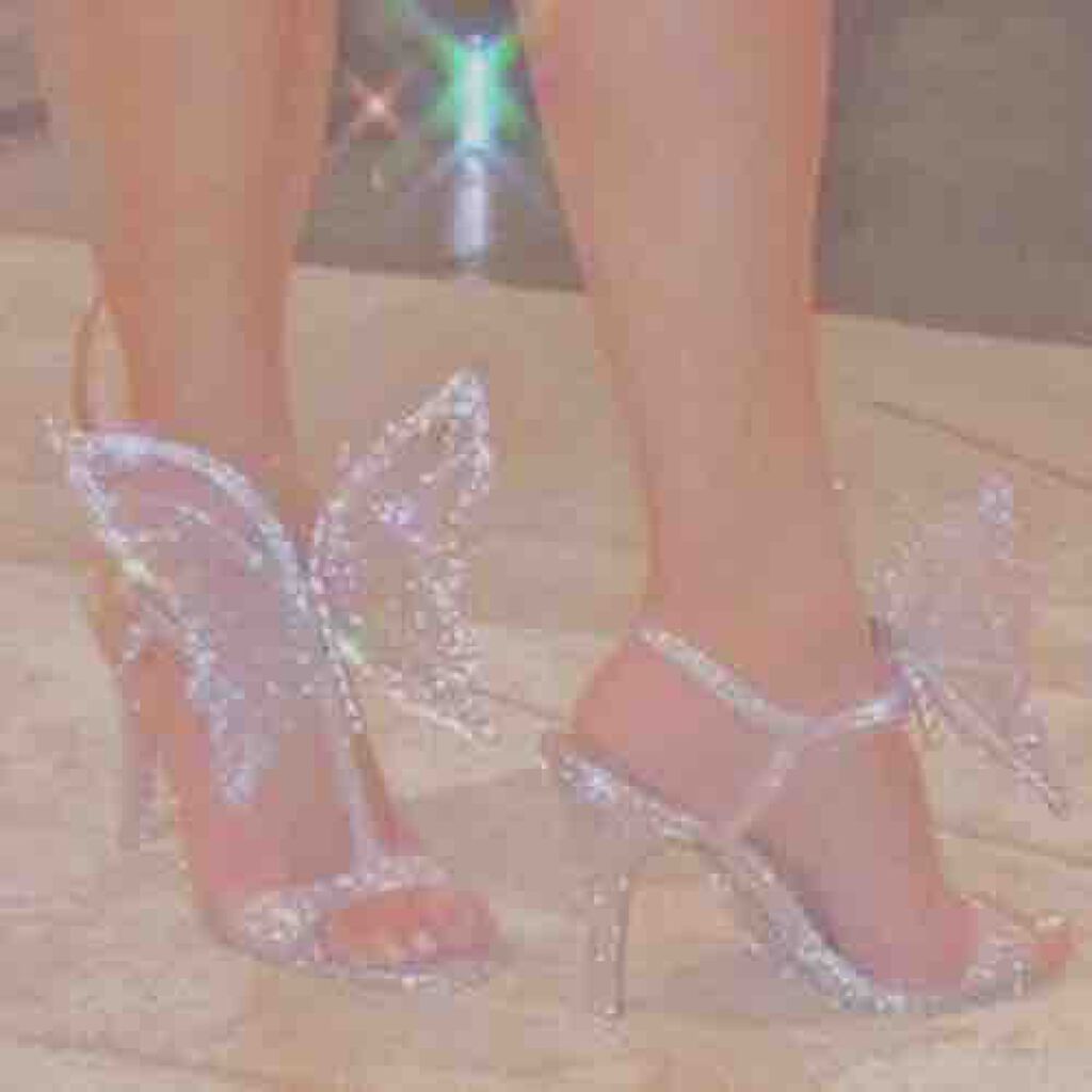 フォロバ100いいね返し100の人