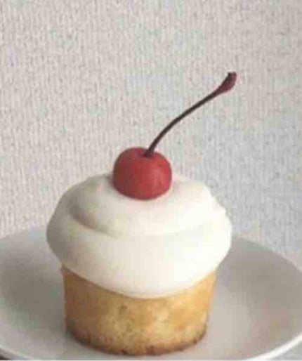 momo🍑・.。*・.。*♡